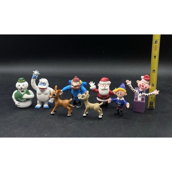 8 Rudolph the Red Nosed Reindeer & Island Of Misfit Toys Lot Small Figures - Picture 2 of 8